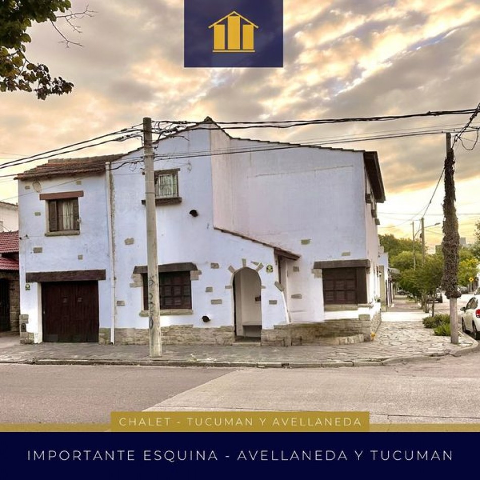 IMPORTANTE ESQUINA UBICADA EN AVELLANEDA Y TUCUMAN - BARRIO CHAUVIN - 9 AMBIENTES